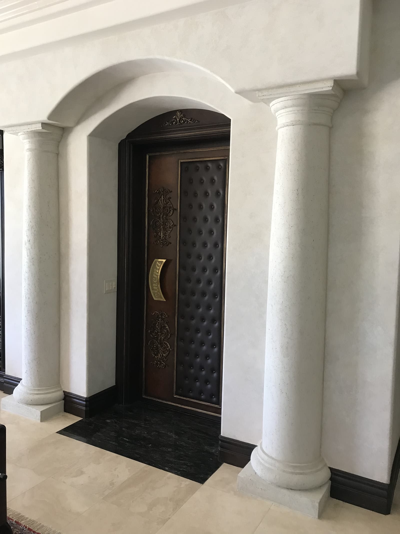 Private cinema entry
